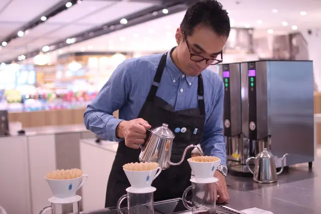 ブルーボトルコーヒー 品川カフェ