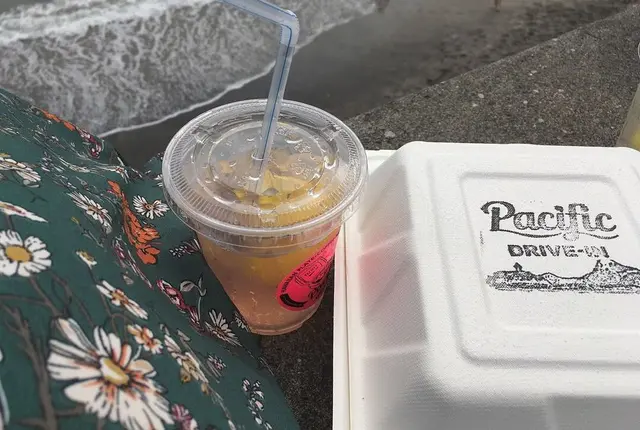 PEPPER'S DRIVE-IN