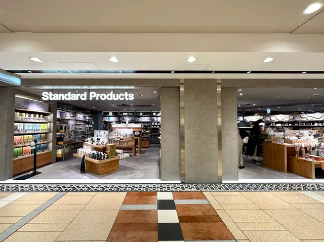 Standard Products ヤエチカ店（スタンダードプロダクツ）