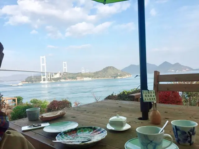 海の見えるカフェ