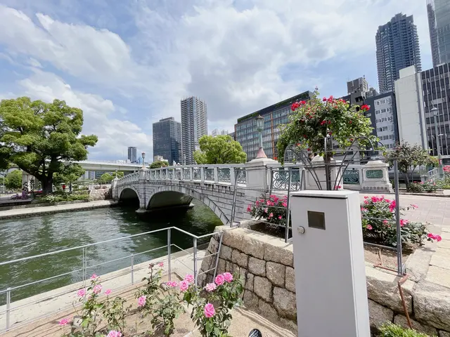 中之島公園 ばらぞの橋