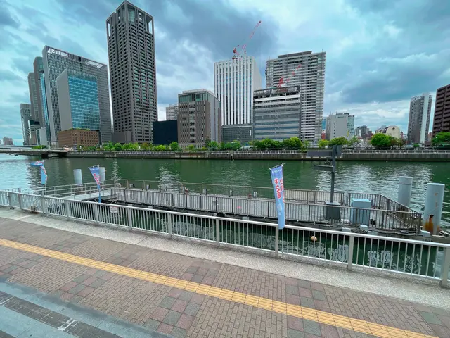 ほたるまち港 ／福島港（大阪リバークルーズ）