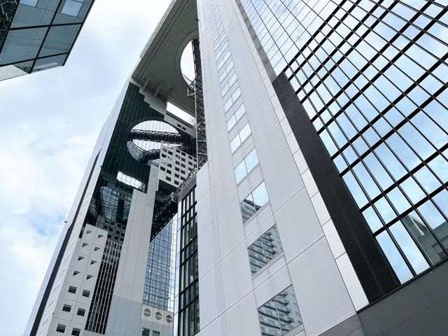 新梅田シティ