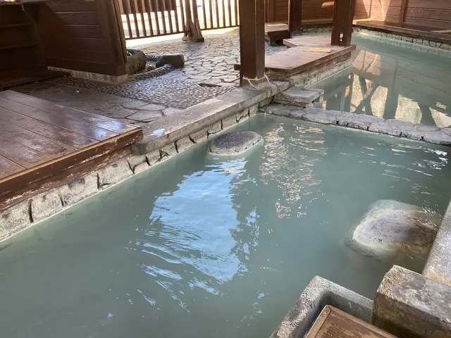 湯元温泉 源泉