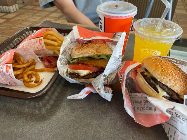 Ａ＆Ｗ 美浜店