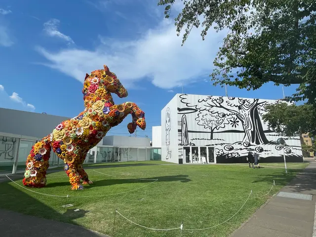 十和田市現代美術館