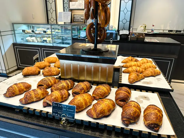 BOULANGERIE LE CINQ（ブーランジェリー ル・サンク）