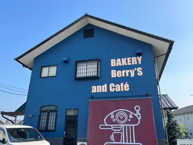 ベーカリー ベリィズ アンド カフェ(BAKERY Berry’S and Cafe)