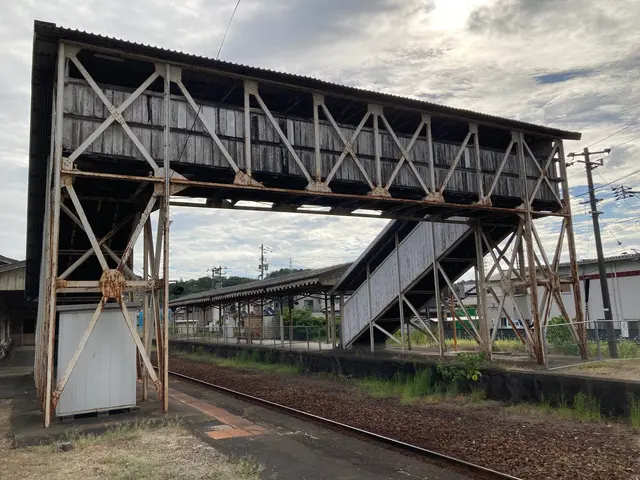 西岩国駅