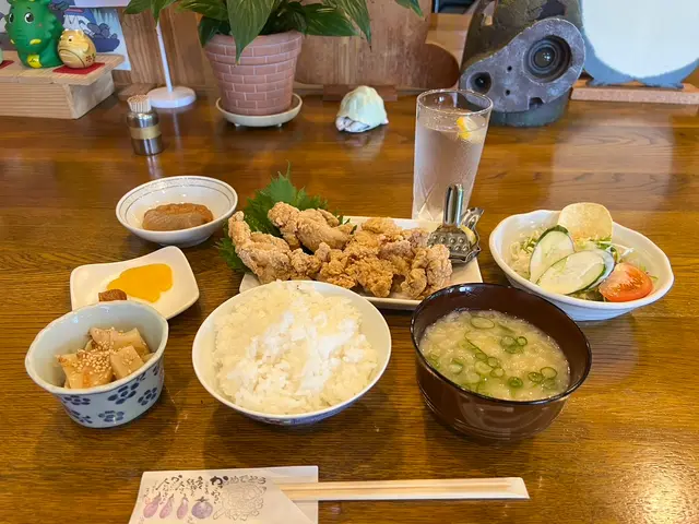 ととろ食堂