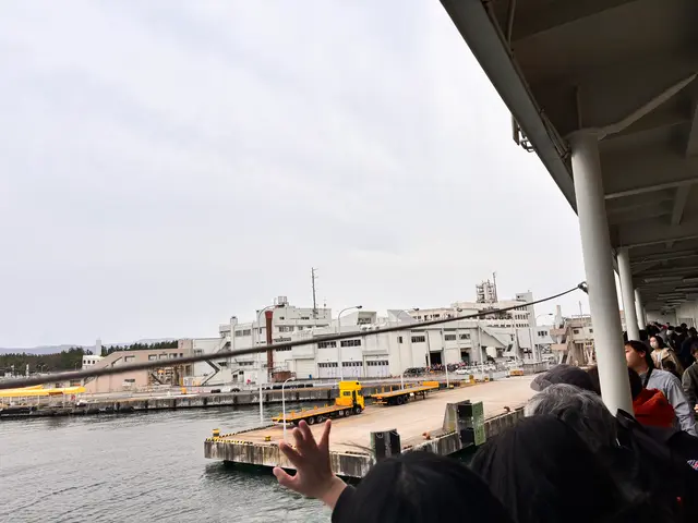 両津港佐渡汽船ターミナル