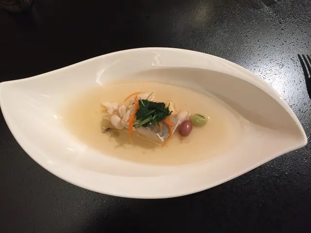 八芳園