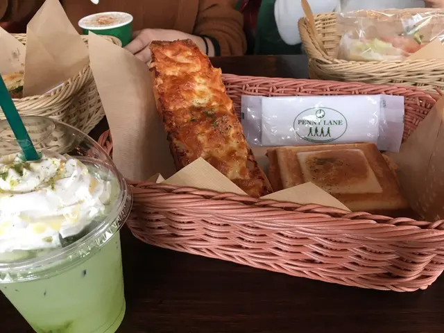 ペニーレイン鶴田店