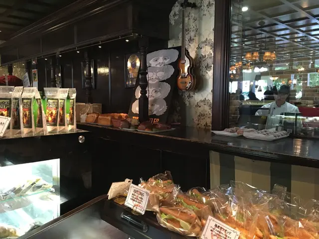 ペニーレイン鶴田店
