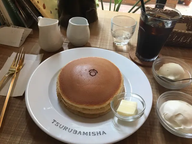ホットケーキ つるばみ舎