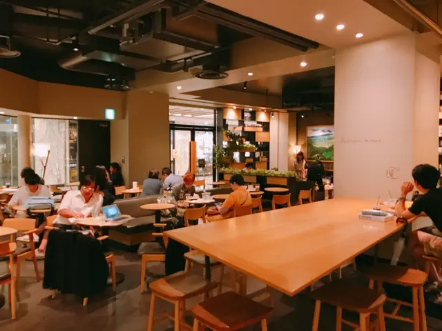 スターバックスコーヒー丸の内新東京ビル店