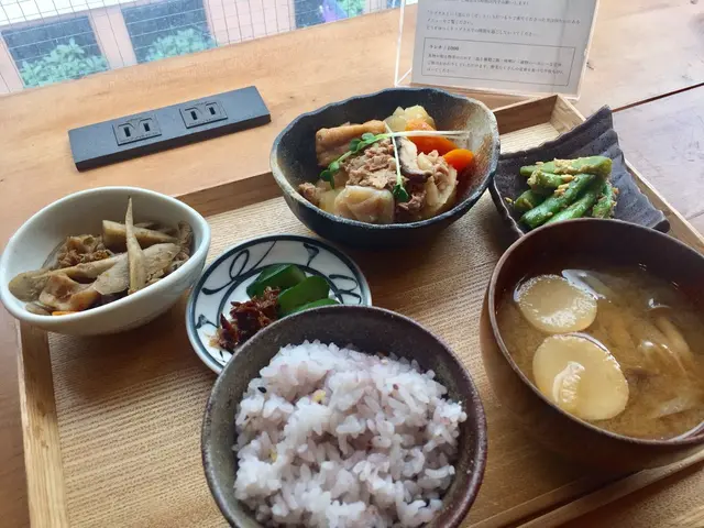 本の読める店 fuzkue