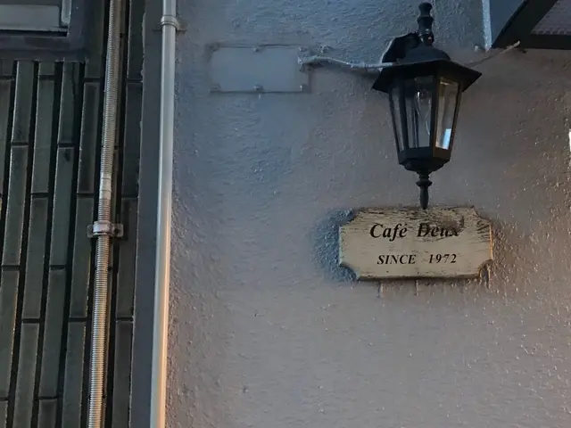 カフェ ドゥー （Café Deux） 