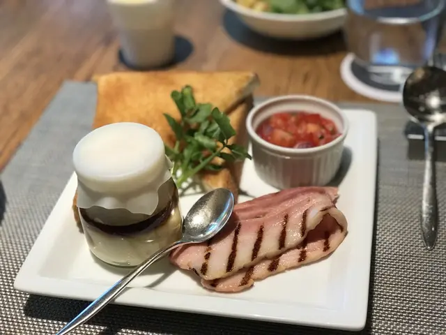 ザ テンダーハウス