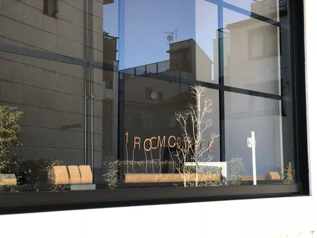 1 ROOM Coffee