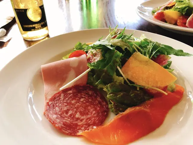 カフェ ラ・ボエム 新宿御苑