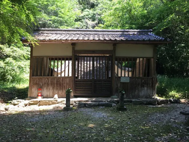 御霊神社