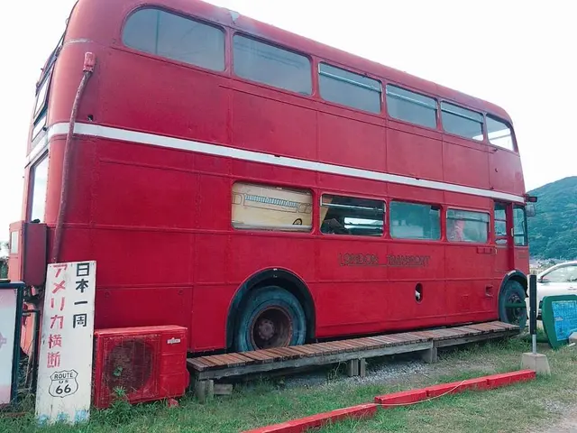 糸島 LONDON BUS CAFE（ロンドンバスカフェ）
