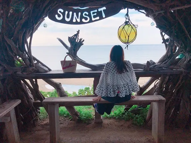 Beach Cafe SUNSET