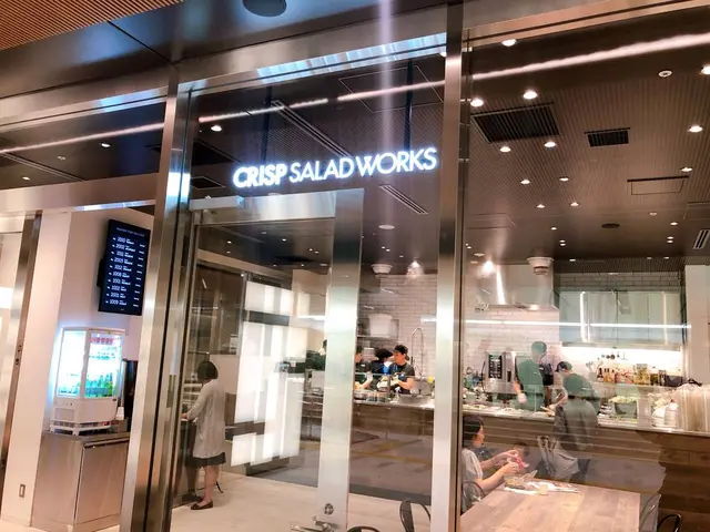 クリスプ・サラダワークス コレド室町テラス店