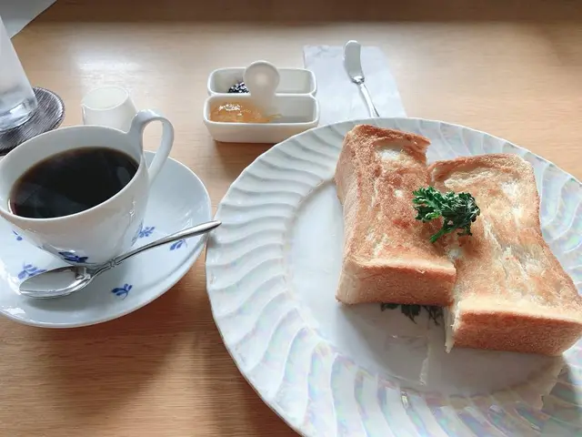 La Cafe とりえすて
