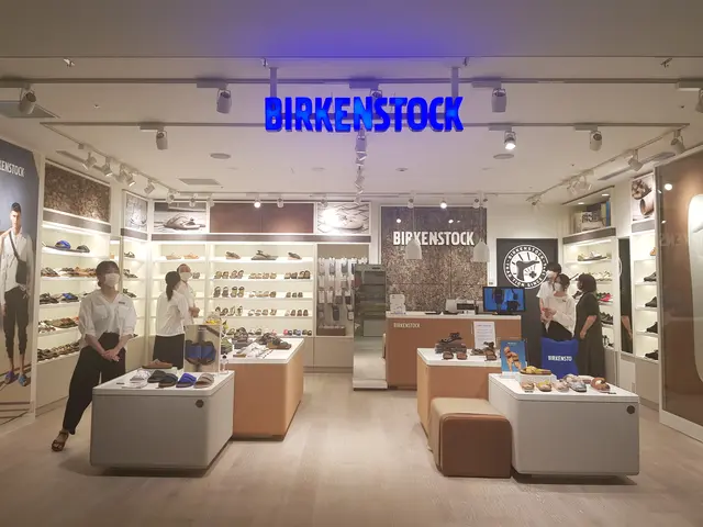 BIRKENSTOCK（ビルケンシュトック）ニュウマン横浜店