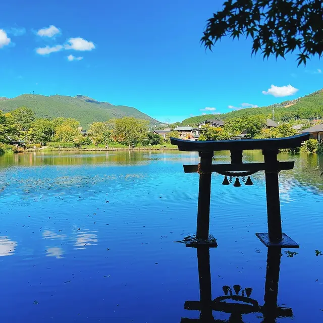 金鱗湖