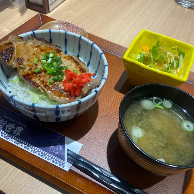 秩父豚肉味噌漬本舗 せかい