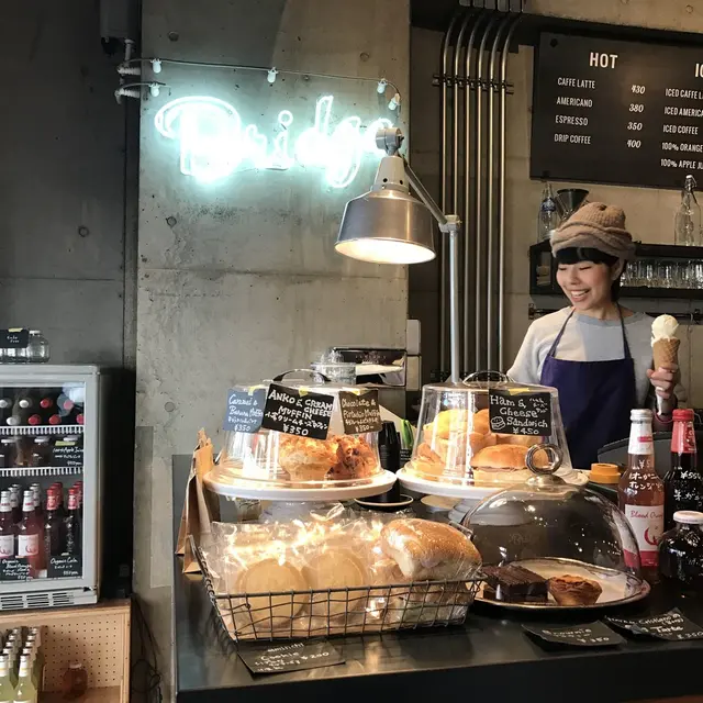 ブリッジ コーヒーアンドアイスクリーム （Bridge COFFEE & ICECREAM）