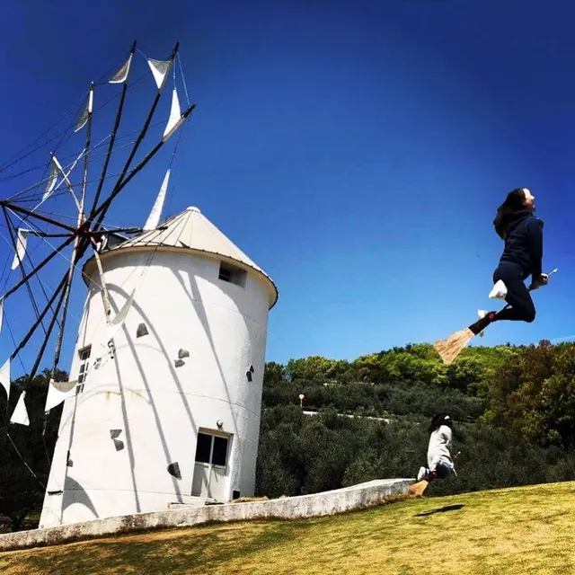 オリーブ公園 ギリシャ風車