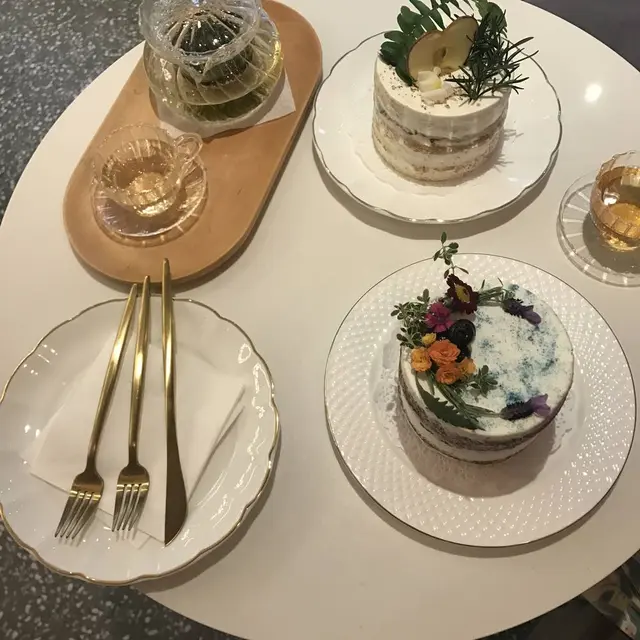 Cher Mouton 姆桐 花蛋糕
