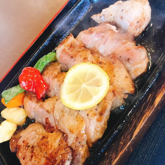 美味しい黒豚・ＯＸ豚のやごろう亭