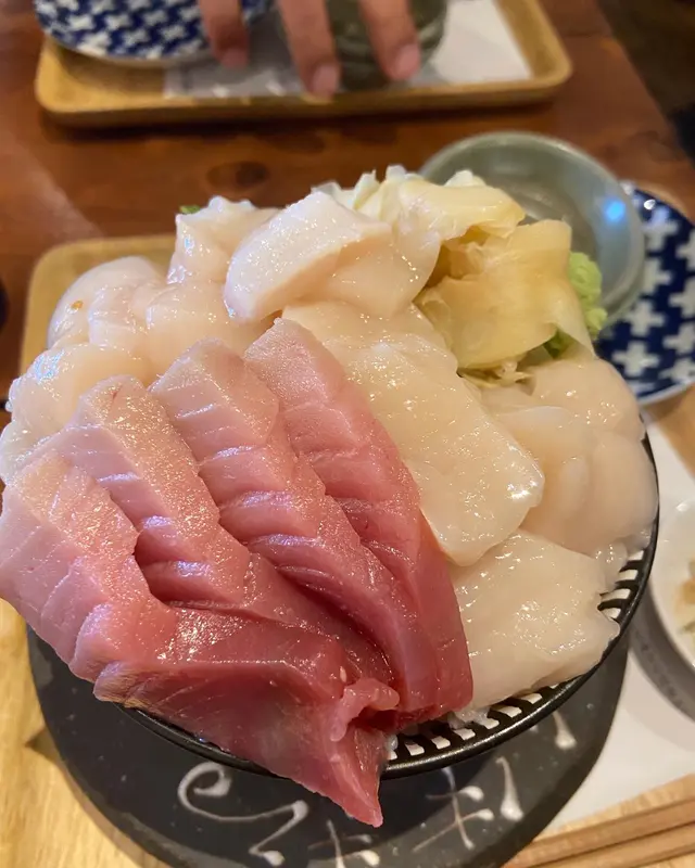 シハチ鮮魚店