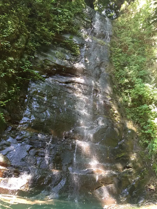 金神の滝