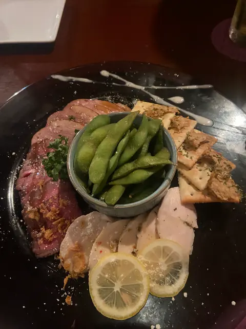 ワインと低温調理肉のビストロ CUReHA／クレハ 三宮店