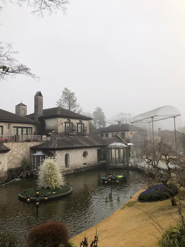 箱根ガラスの森美術館