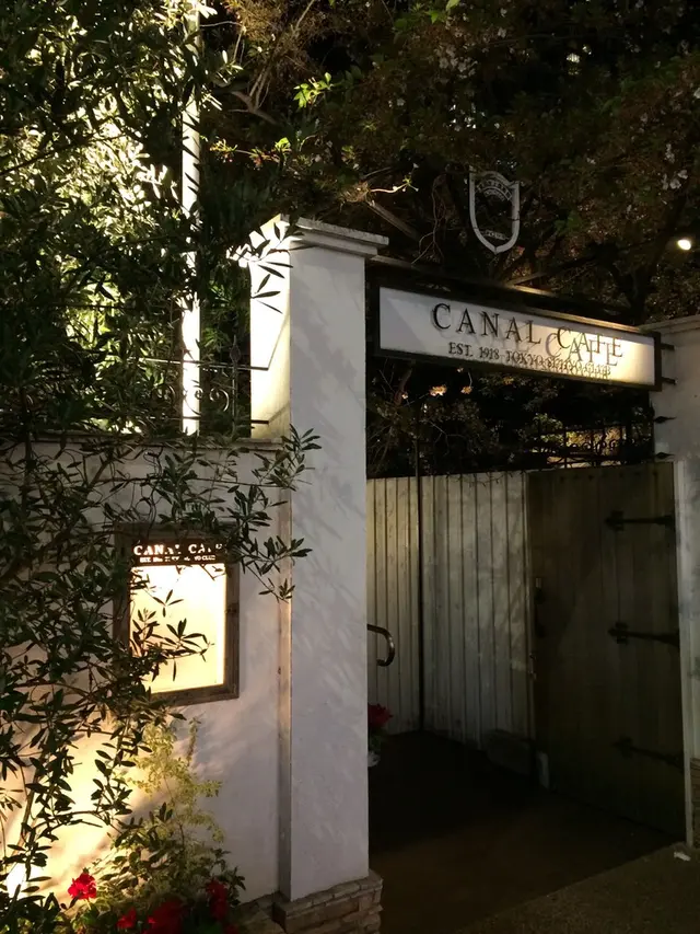 canal cafe