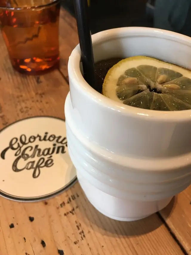グロリアス チェーン カフェ（glorious chain cafe）