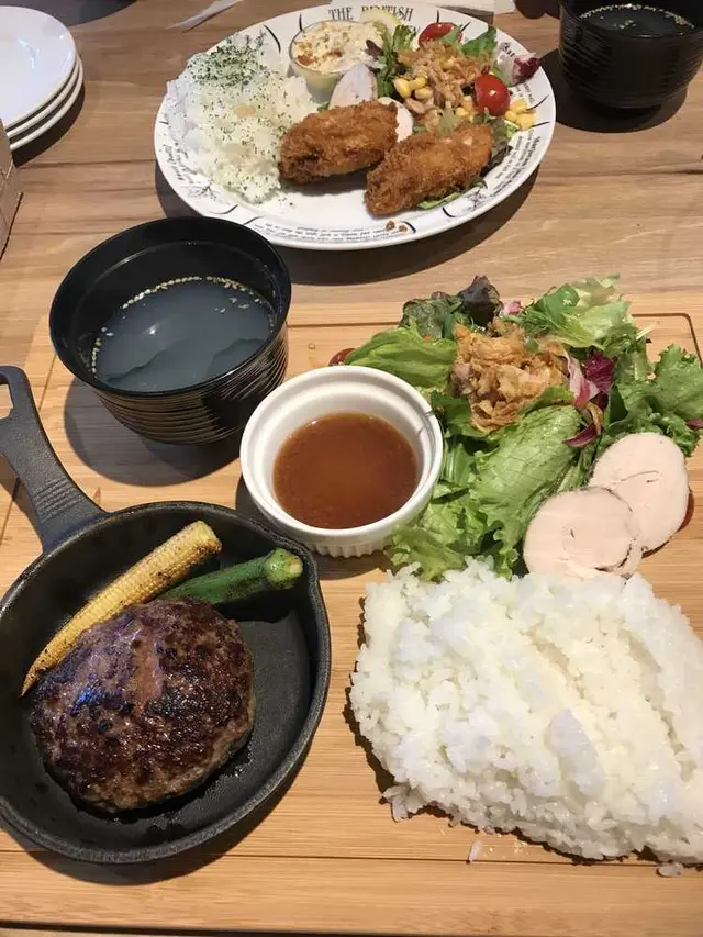 牡蠣×肉料理のOyster house Kai 阪急蛍池店