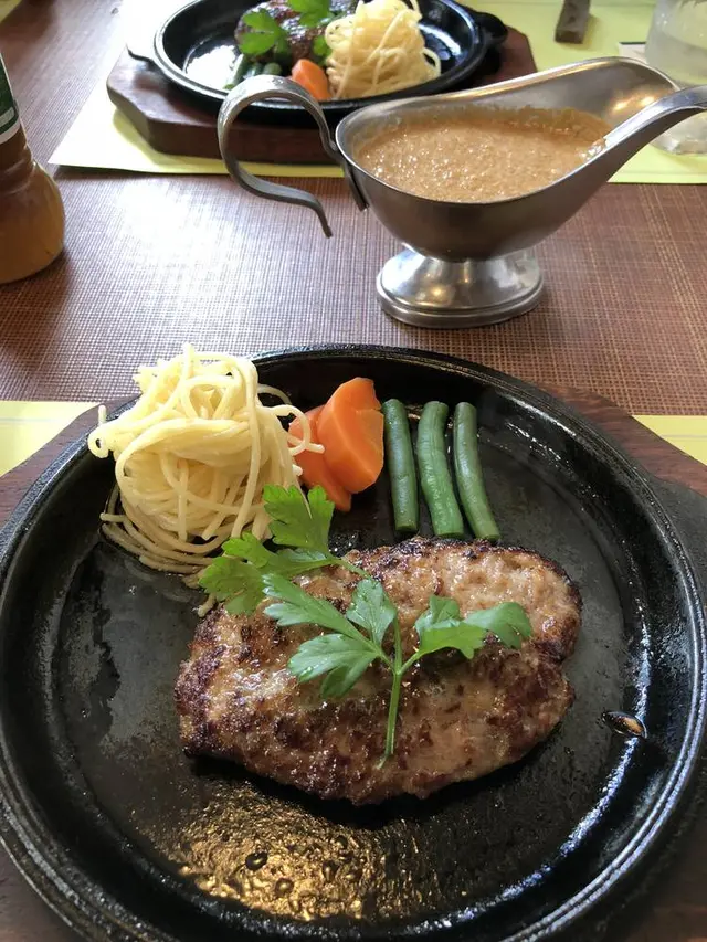 ステーキハウス蜂