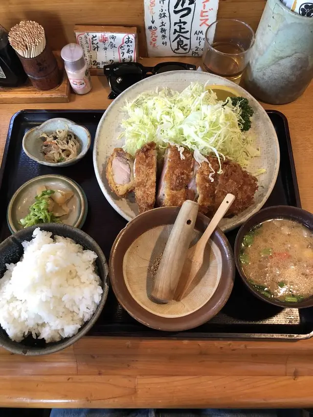 とんかつしお田