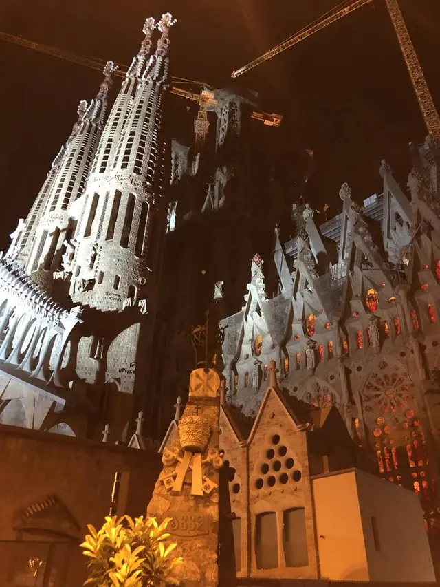 Sagrada Família（サグラダ・ファミリア聖堂）