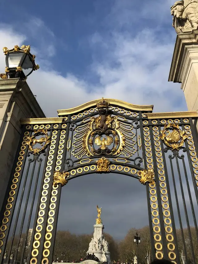 バッキンガム宮殿（Buckingham Palace）
