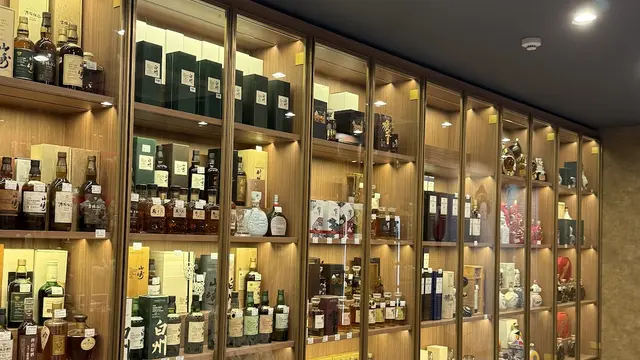 飲む、買う、嗜む、大人の酒旅 ～大阪日本橋～