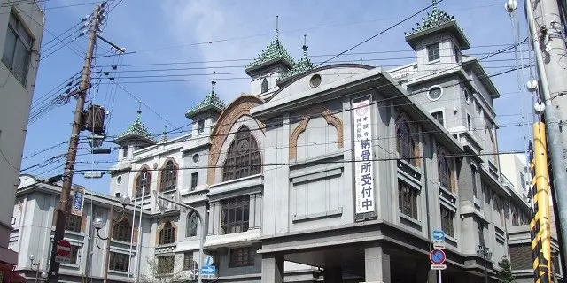 花隈モダン寺近くのカフェ&バー